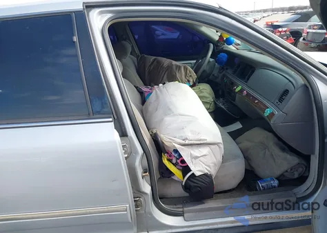 1999 Mercury Grand Marquis Gs z USA, uszkodzony, nr VIN 2MEFM74W9XX680268